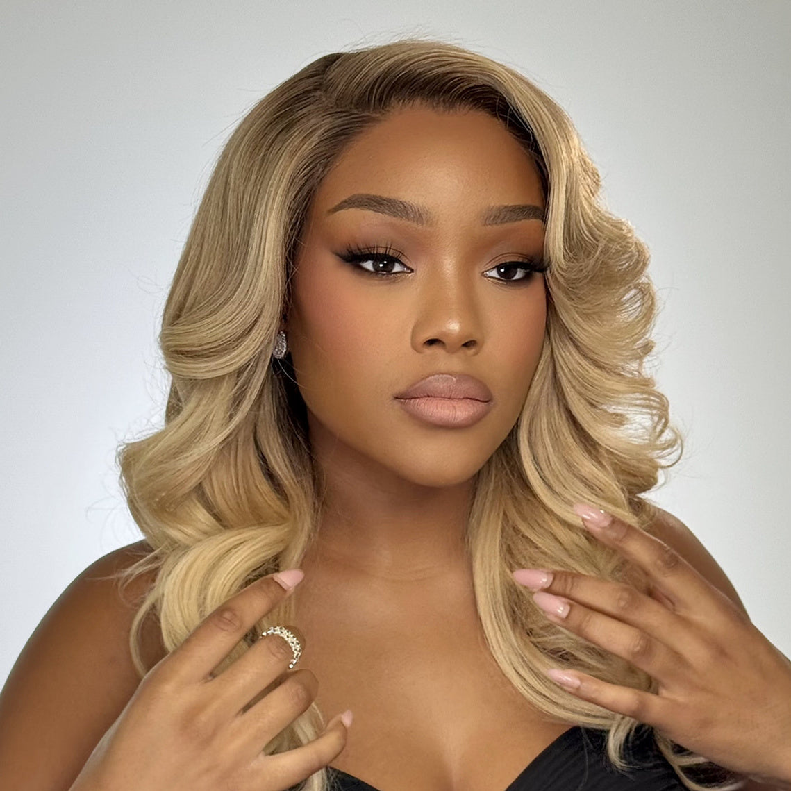 Ultra Glam (In-Studio)